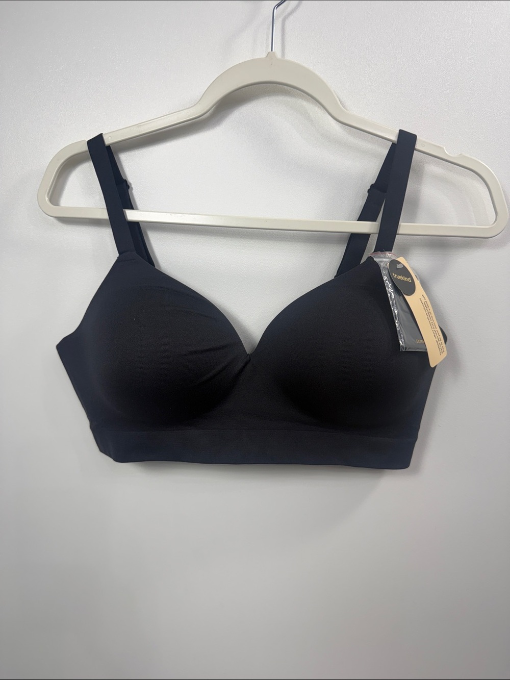 Truekind Supportive Comfort wireless shaping black bra size large.NWT.
